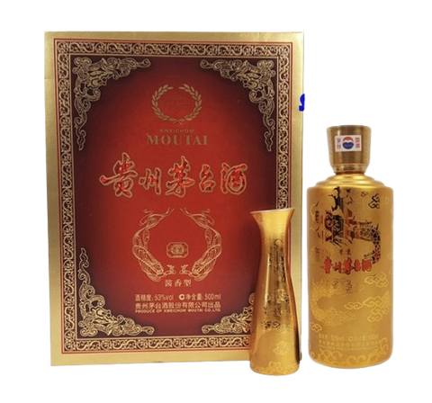 Pouring Kweichow Moutai 2010 into traditional baijiu cup